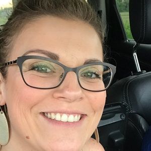 Meet your Posher, Jenny